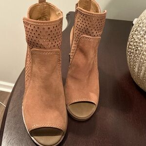 Lucky Brand Tan Perforated Ankle Booties